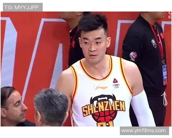 李慕豪:从青涩少年到篮球场上的璀璨明星之路 李慕豪:从青涩少年到篮球场上的璀璨明星之路